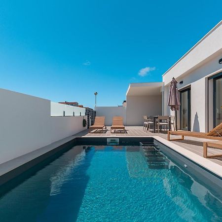 Villa Tapisco With Private Pool ロウリニャン エクステリア 写真